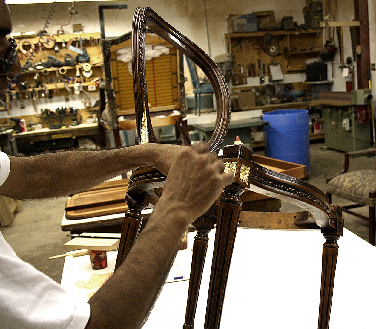 Gold Leafing Technique by a Carrocel Artist